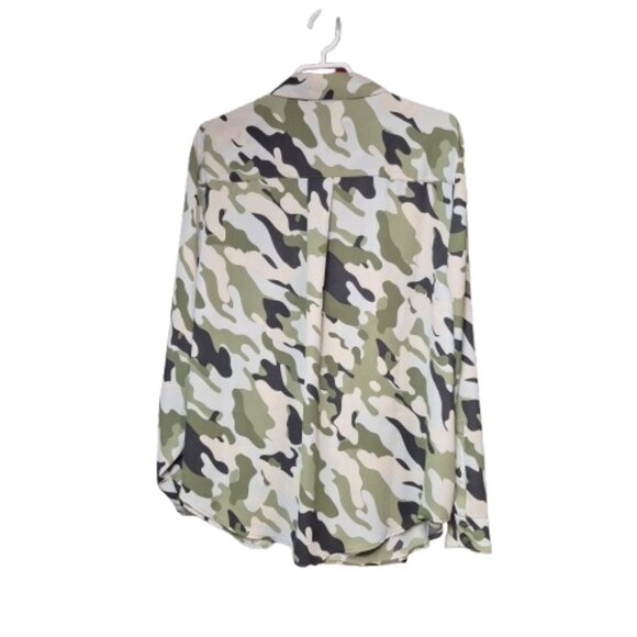 Torrid Georgette Relaxed Shirt Camo Long Sleeve Collared Women's Plus Size 1X - Picture 3 of 11